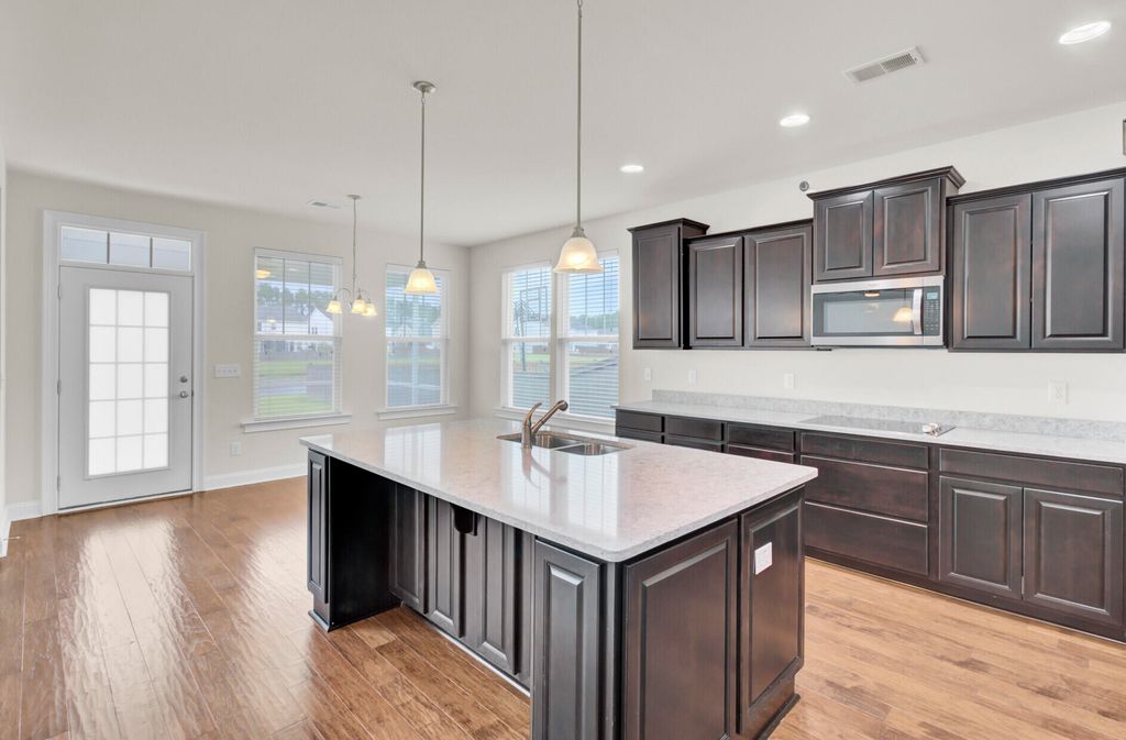 Image 22 of property listing at 461 Spectrum Road, Summerville, SC 29486