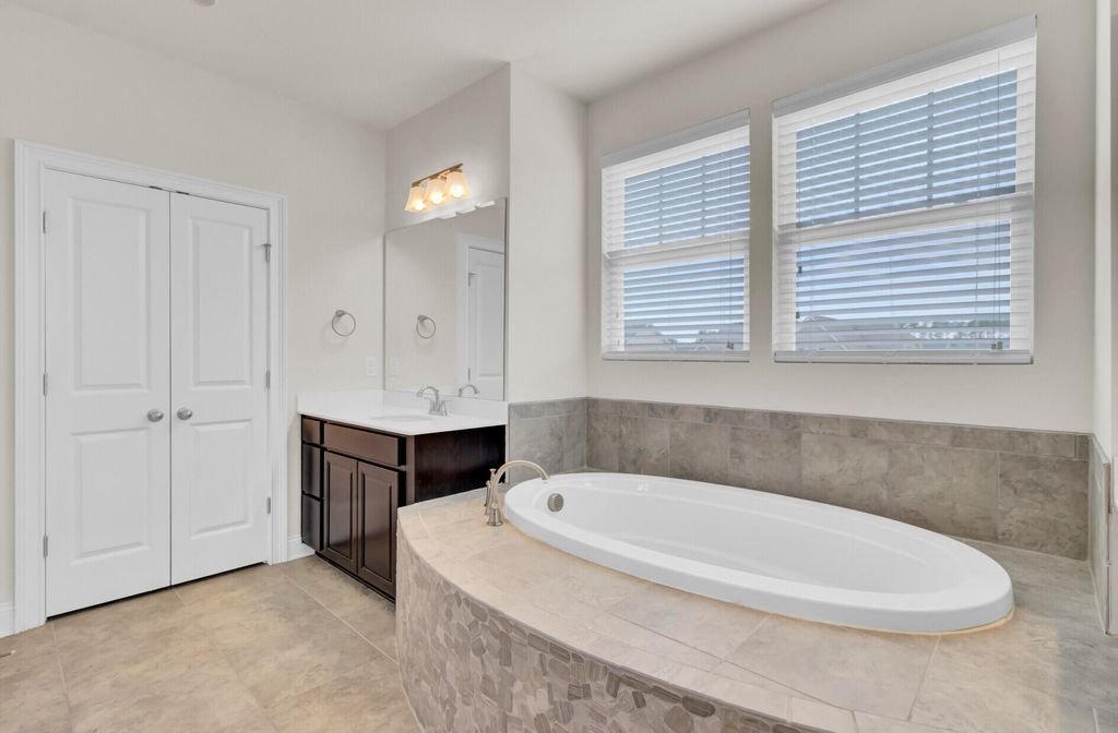 Image 41 of property listing at 461 Spectrum Road, Summerville, SC 29486