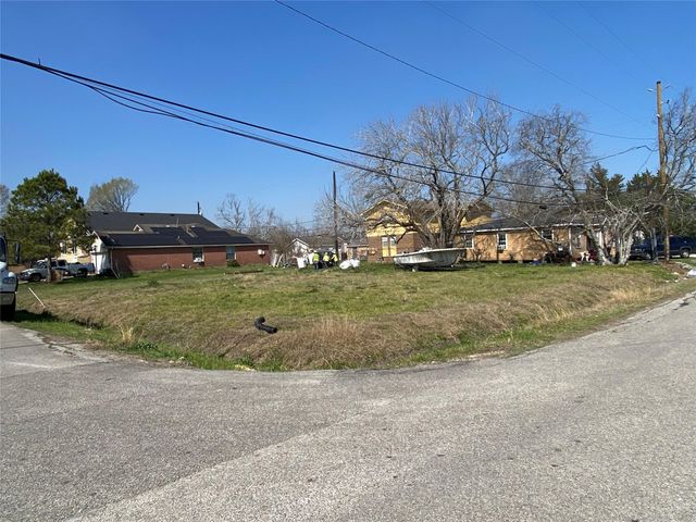 10130 Ricky Street, Houston, TX 77033