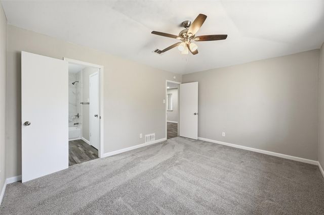 705 Timberoaks Drive, Azle, TX 76020