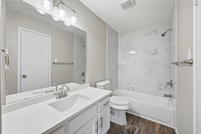 705 Timberoaks Drive, Azle, TX 76020