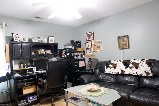 610 Station Square CT, Chesapeake, VA 23320