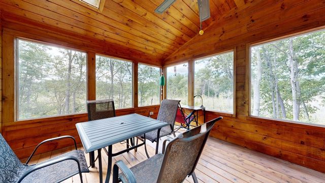 130 Island Rd, Millis, MA 02054