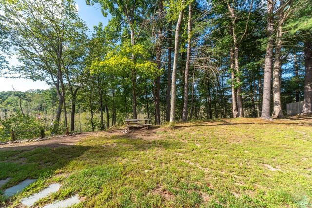 130 Island Rd, Millis, MA 02054