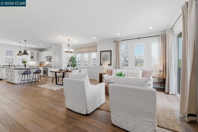 971 Bluebell Dr, Livermore, CA 94551