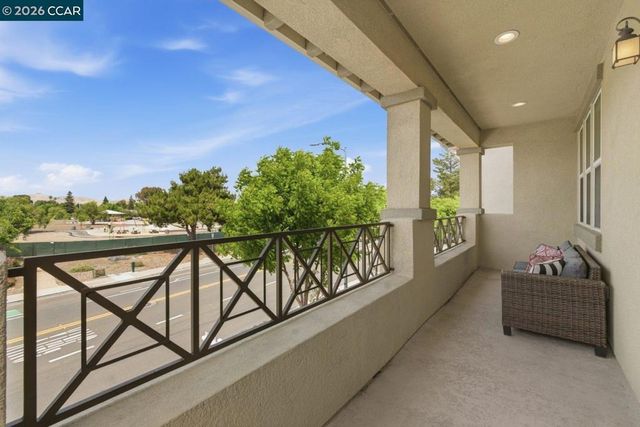 971 Bluebell Dr, Livermore, CA 94551