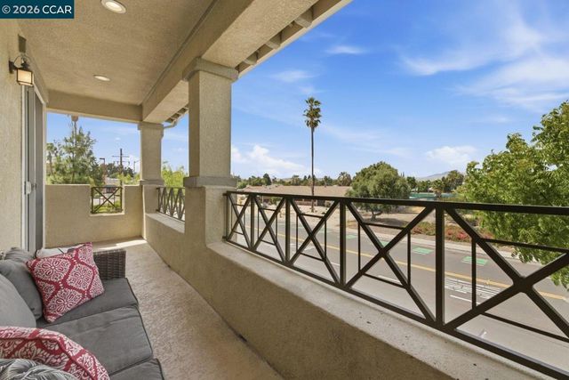 971 Bluebell Dr, Livermore, CA 94551