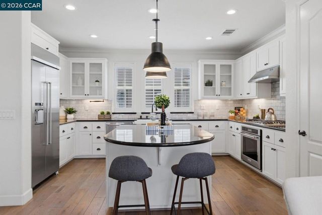 971 Bluebell Dr, Livermore, CA 94551