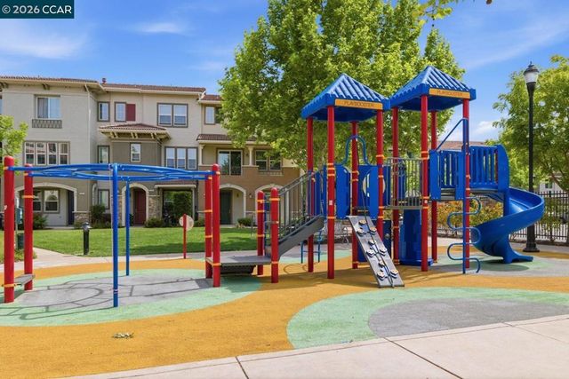 971 Bluebell Dr, Livermore, CA 94551