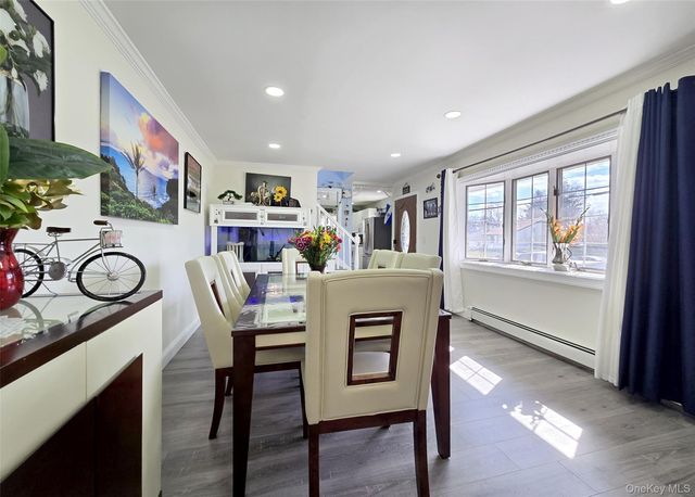 17 Gregory Drive, Ronkonkoma, NY 11779