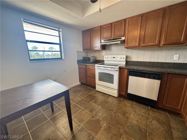 9395 Pennsylvania AVE 37, Bonita Springs, FL 34135