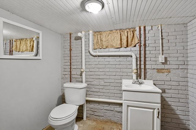 38 Prescott, Haverhill, MA 01832