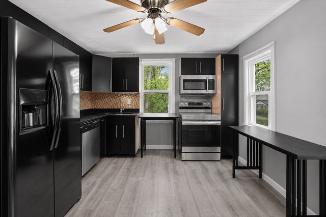 38 Prescott, Haverhill, MA 01832