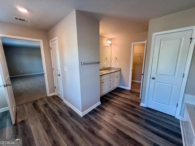 126 W Lexington Avenue, Griffin, GA 30223