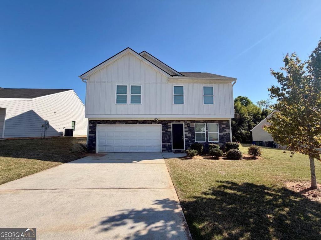 126 W Lexington Avenue, Griffin, GA 30223