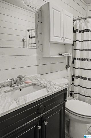 111 MORRIS AVENUE, Clanton, AL 35045