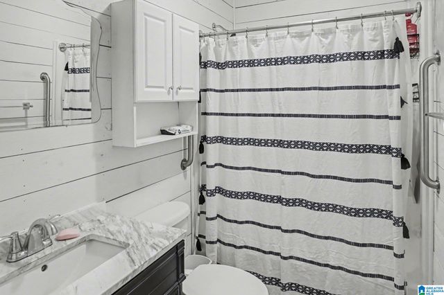 111 MORRIS AVENUE, Clanton, AL 35045