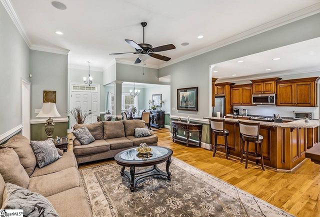 821 E Golden View Lane, Boiling Springs, SC 29316