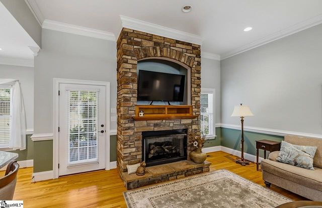 821 E Golden View Lane, Boiling Springs, SC 29316