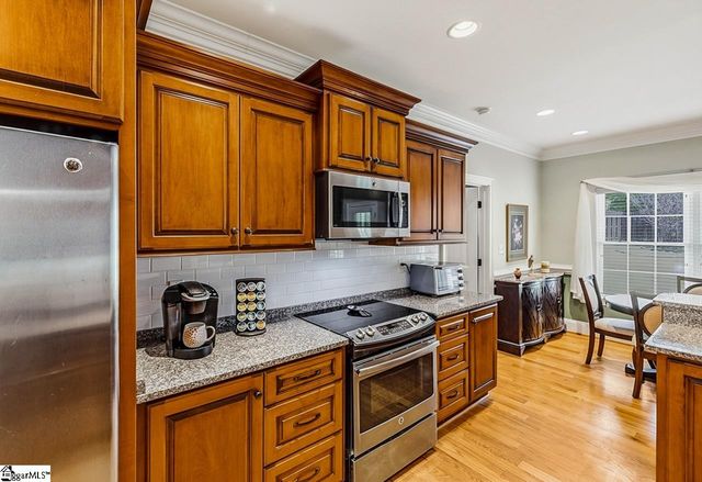 821 E Golden View Lane, Boiling Springs, SC 29316