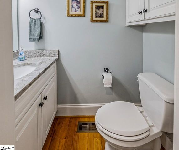 821 E Golden View Lane, Boiling Springs, SC 29316
