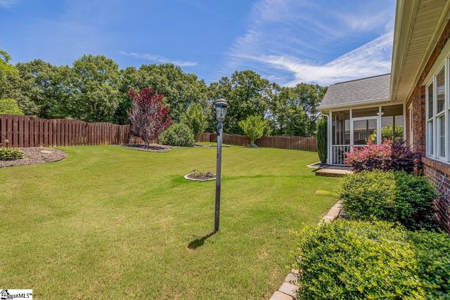 821 E Golden View Lane, Boiling Springs, SC 29316