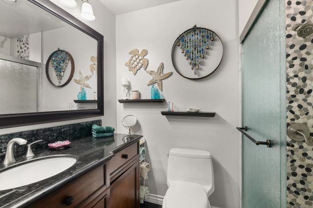 2530 Clairemont Drive 206, San Diego, CA 92117