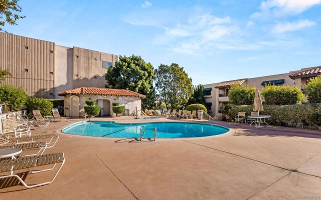 2530 Clairemont Drive 206, San Diego, CA 92117