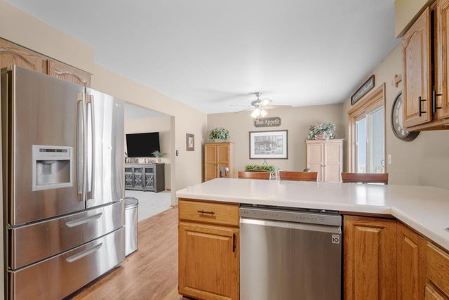 3222 Windsor PLACE, West Bend, WI 53090