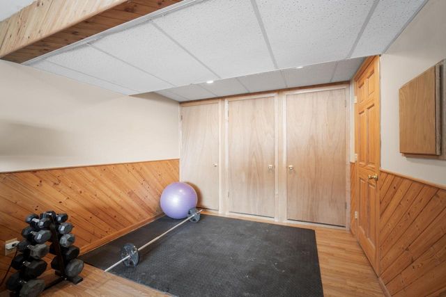 3222 Windsor PLACE, West Bend, WI 53090