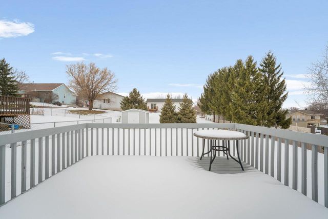 3222 Windsor PLACE, West Bend, WI 53090