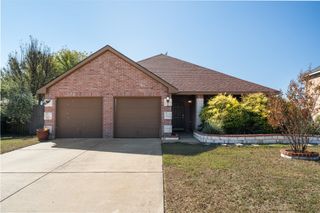 231 Saddlebrook Lane, Waxahachie, TX 75165