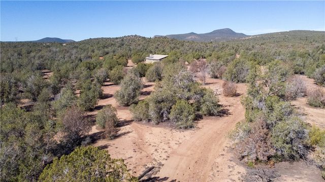4895 N Gray Fox Lane, Kingman, AZ 86401