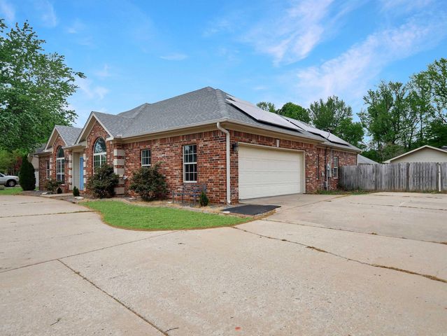 44 Shenandoah Way, Cabot, AR 72023