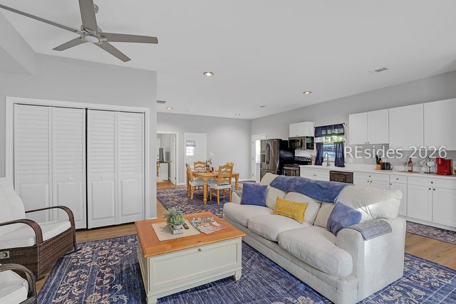1 Joyce Ln, Hilton Head Island, SC 29926