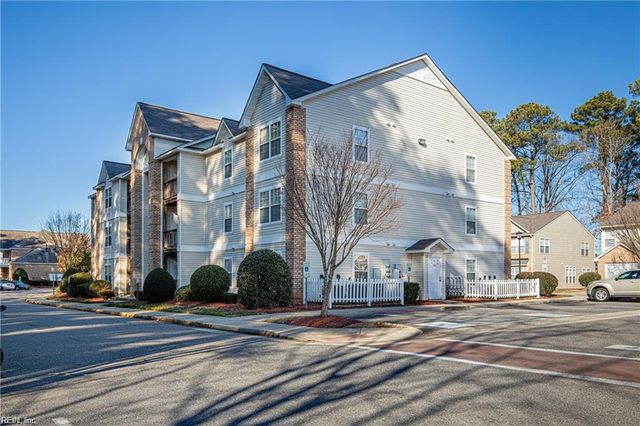 431 Old Colonial Way Unit 203, Newport News, VA 23608