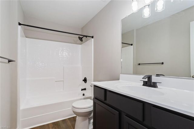 431 Old Colonial Way Unit 203, Newport News, VA 23608