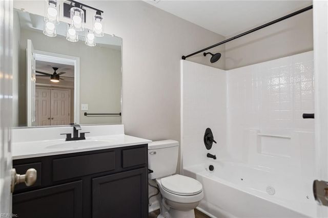 431 Old Colonial Way Unit 203, Newport News, VA 23608