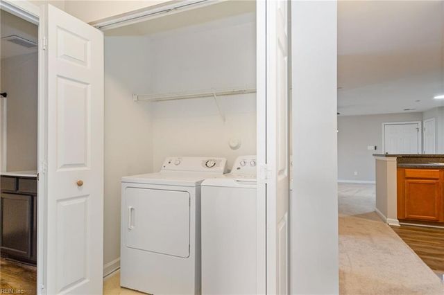 431 Old Colonial Way Unit 203, Newport News, VA 23608