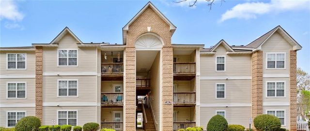 431 Old Colonial Way Unit 203, Newport News, VA 23608