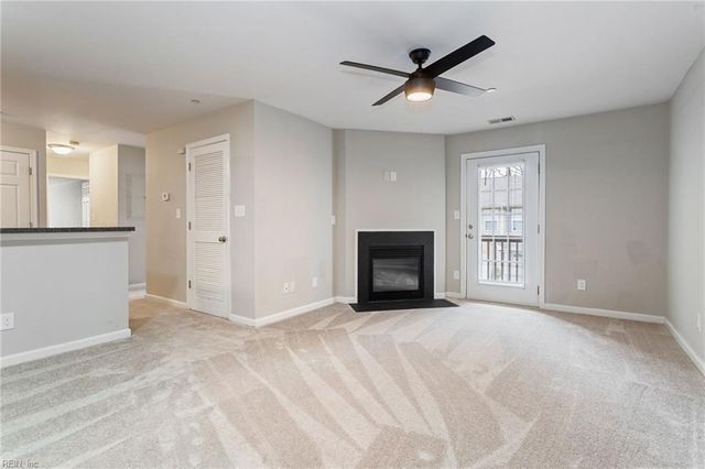 431 Old Colonial Way Unit 203, Newport News, VA 23608