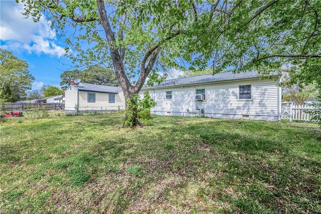 8415 Orcutt AVE, Hampton, VA 23605