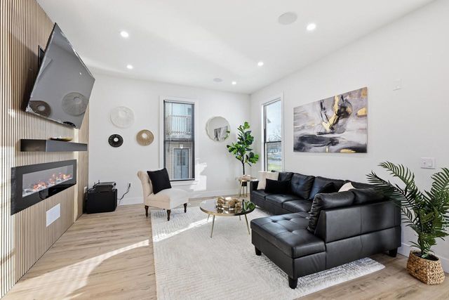 1136 Prairie AVENUE, Beloit, WI 53511