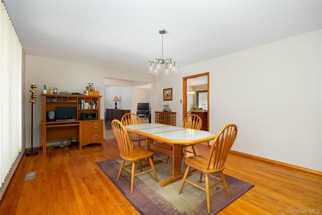 21 Lounsbury Drive, Baldwin Place, NY 10505