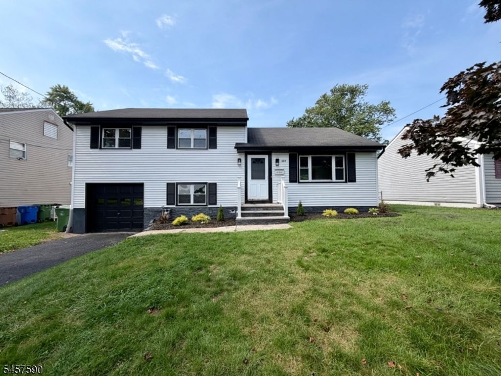 624 Exeter Rd, Linden City, NJ 07036 — photo 3