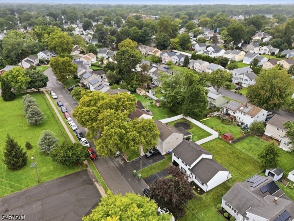624 Exeter Rd, Linden City, NJ 07036 — photo 5