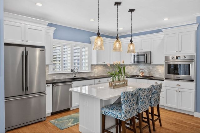 14 Poet's Corner, Plymouth, MA 02360