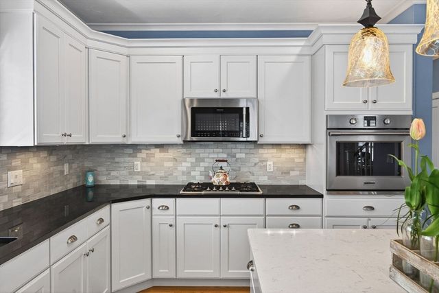 14 Poet's Corner, Plymouth, MA 02360