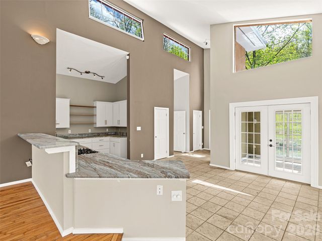 76 Raven Rock Lane, Marshall, NC 28753