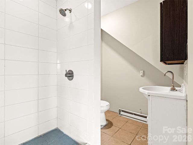 76 Raven Rock Lane, Marshall, NC 28753
